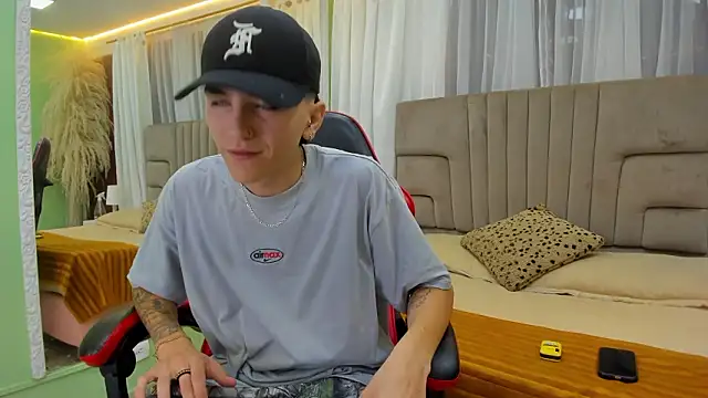 Snapshot of irvin_keyes chatting on 02-23-26, 11:29 irvin keyes online show from 02-23-26, 11:29