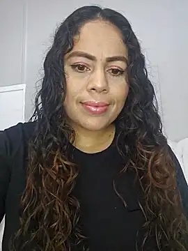 Snapshot of _Zhamira chatting on 01-13-26, 02:55 Zhamira online show from 01-13-26, 02:55