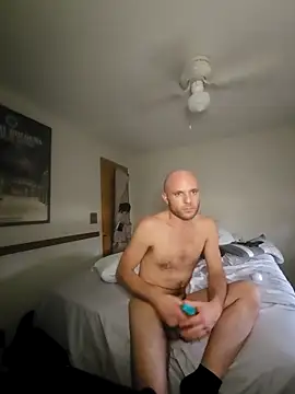 Snapshot of FrankieFuckMe chatting on 03-30-26, 10:44 FrankieFuckMe online show from 03-30-26, 10:44