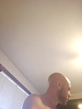 Snapshot of FrankieFuckMe chatting on 04-01-26, 01:41 FrankieFuckMe online show from 04-01-26, 01:41