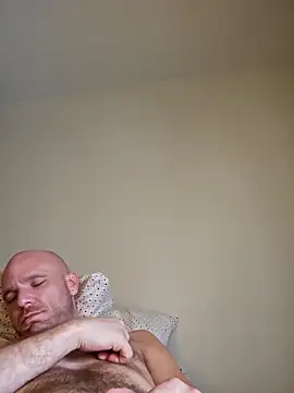 Snapshot of FrankieFuckMe chatting on 04-05-26, 04:15 FrankieFuckMe online show from 04-05-26, 04:15