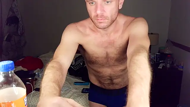 Snapshot of FrankieFuckMe chatting on 04-06-26, 04:21 FrankieFuckMe online show from 04-06-26, 04:21