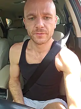 Snapshot of FrankieFuckMe chatting on 04-10-26, 03:50 FrankieFuckMe online show from 04-10-26, 03:50