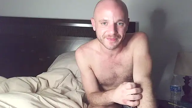 Snapshot of FrankieFuckMe chatting on 04-11-26, 04:28 FrankieFuckMe online show from 04-11-26, 04:28