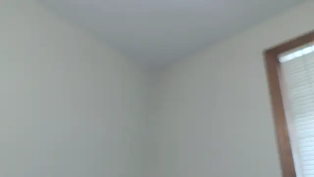 Snapshot of FrankieFuckMe chatting on 04-16-26, 02:40 FrankieFuckMe online show from 04-16-26, 02:40