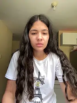 Snapshot of diosa_sofia19 chatting on 05-05-26, 03:09 diosa sofia19 online show from 05-05-26, 03:09