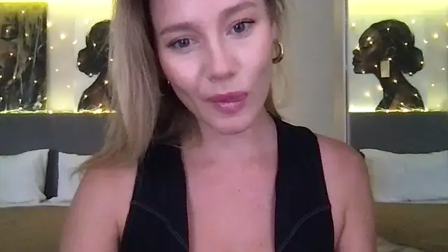 Stella muse online show from 01-12-26, 02:28