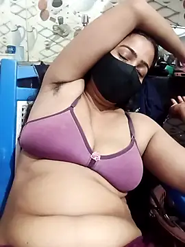 sexyqueen558 online show from 03-18-26, 11:30