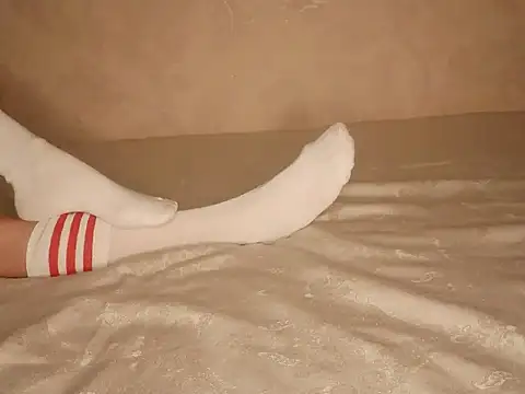 Undermysoles online show from 01-13-26, 08:36