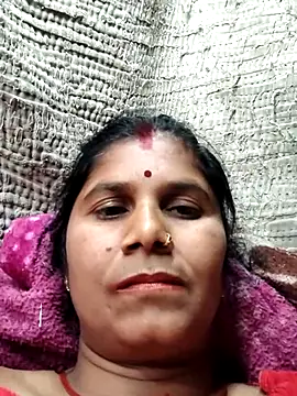 Snapshot of Hot_di97 chatting on 02-18-26, 08:21 Hot di97 online show from 02-18-26, 08:21