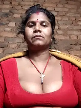 Hot di97 online show from 03-11-26, 08:37