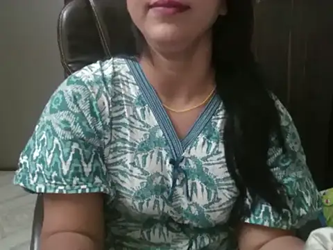 Snapshot of Adaa7 chatting on 05-27-26, 04:48 Adaa7 online show from 05-27-26, 04:48