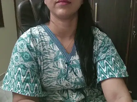 Snapshot of Adaa7 chatting on 05-31-26, 10:00 Adaa7 online show from 05-31-26, 10:00