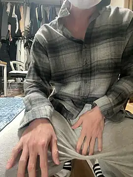 Alexkimsumin online show from 04-16-26, 01:45