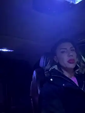 Snapshot of Missolevelvet chatting on 01-17-26, 08:12 Missolevelvet online show from 01-17-26, 08:12