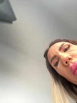 Snapshot of Missolevelvet chatting on 02-16-26, 10:44 Missolevelvet online show from 02-16-26, 10:44