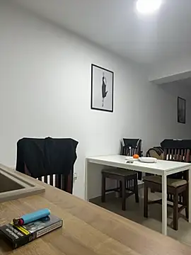 Snapshot of Missolevelvet chatting on 02-17-26, 08:59 Missolevelvet online show from 02-17-26, 08:59