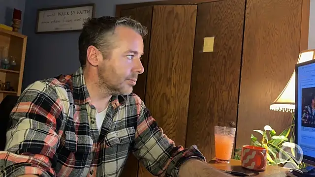 chrisw8140 online show from 04-13-26, 02:06