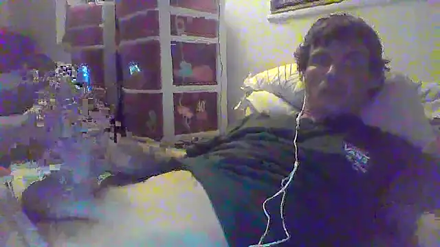 Snapshot of HungandHynotic chatting on 03-11-26, 11:27 HungandHynotic online show from 03-11-26, 11:27