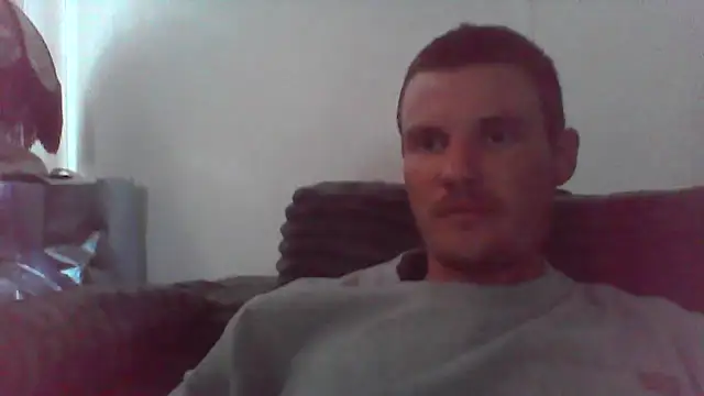 Snapshot of HungandHynotic chatting on 05-26-26, 10:39 HungandHynotic online show from 05-26-26, 10:39