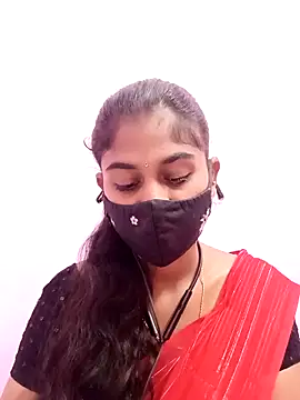 Snapshot of Tamil_Hot_RoyalQueen chatting on 05-15-26, 10:33 Tamil Hot RoyalQueen online show from 05-15-26, 10:33