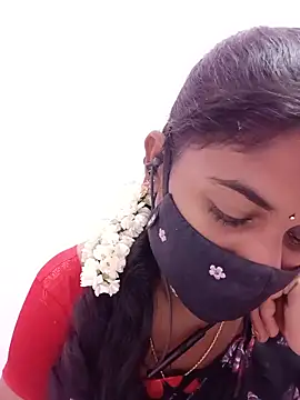Snapshot of Tamil_Hot_RoyalQueen chatting on 06-02-26, 05:37 Tamil Hot RoyalQueen online show from 06-02-26, 05:37