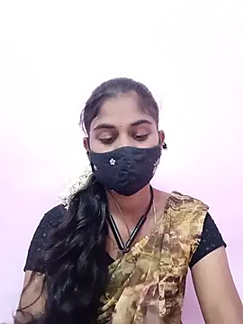 Snapshot of Tamil_Hot_RoyalQueen chatting on 06-08-26, 04:18 Tamil Hot RoyalQueen online show from 06-08-26, 04:18