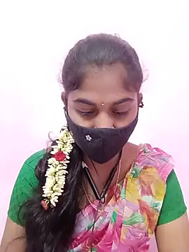Snapshot of Tamil_Hot_RoyalQueen chatting on 06-09-26, 04:29 Tamil Hot RoyalQueen online show from 06-09-26, 04:29