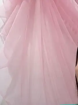 Snapshot of Phoebe-e chatting on 04-03-26, 11:58 Phoebe-e online show from 04-03-26, 11:58