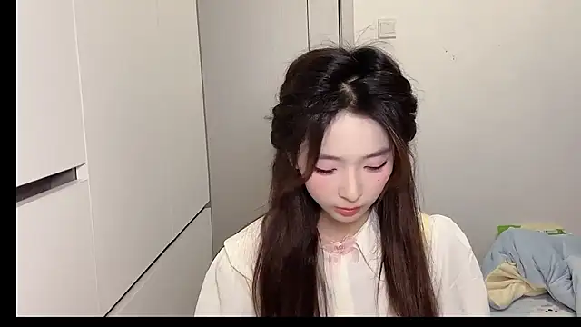 Snapshot of 1X-NanNan chatting on 01-19-26, 01:37 1X-NanNan online show from 01-19-26, 01:37