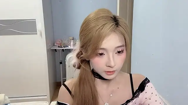 Snapshot of 1X-NanNan chatting on 03-08-26, 12:31 1X-NanNan online show from 03-08-26, 12:31