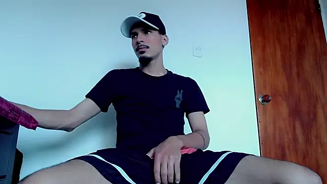Snapshot of Yankees_xxx chatting on 07-01-26, 06:40 Yankees xxx online show from 07-01-26, 06:40