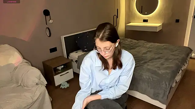 ChrisAmott online show from 04-08-26, 04:07