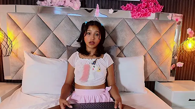 Real virgin Pussy online show from 02-21-26, 07:48