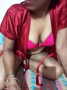 Snapshot of Dropati35 chatting on 06-30-26, 05:25 Dropati35 online show from 06-30-26, 05:25