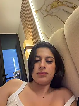 Snapshot of Mia_arabs chatting on 07-12-26, 10:45 Mia arabs online show from 07-12-26, 10:45
