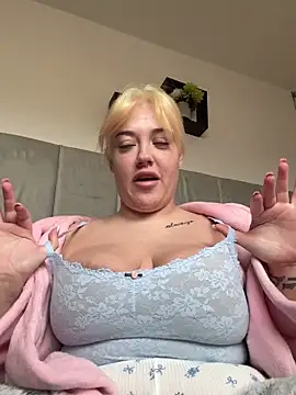 Princess-ivyxoxo online show from 02-18-26, 10:00