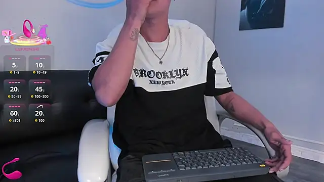 Liam9  online show from 01-14-26, 02:39