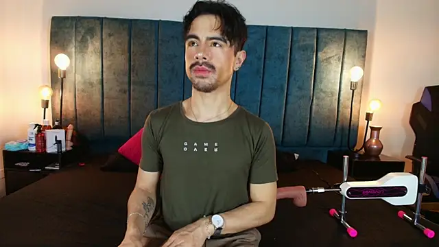 Ethan Briggs  online show from 03-13-26, 03:46