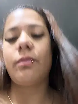 Snapshot of Pretty__Milf chatting on 02-25-26, 09:30 Pretty Milf online show from 02-25-26, 09:30