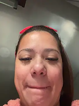 Pretty  Milf online show from 03-07-26, 09:17