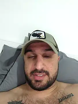 Snapshot of Mertozer01 chatting on 03-19-26, 10:03 Mertozer01 online show from 03-19-26, 10:03