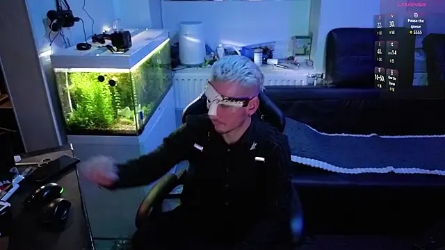 Rayzel White online show from 01-31-26, 09:24