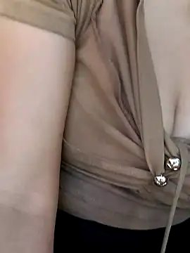 miumiu sexy2x online show from 02-28-26, 09:10