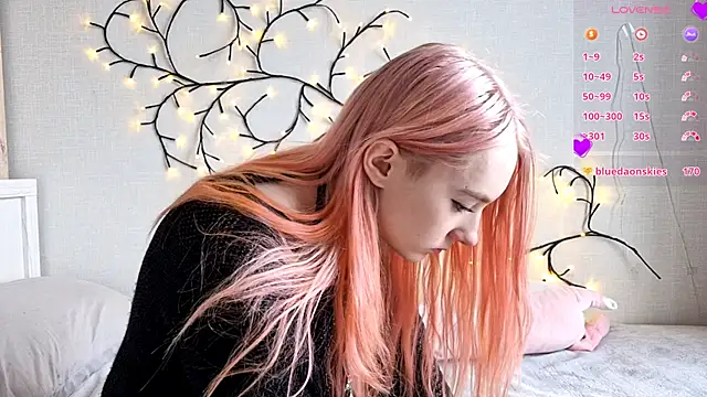 MisaMew online show from 02-08-26, 09:02