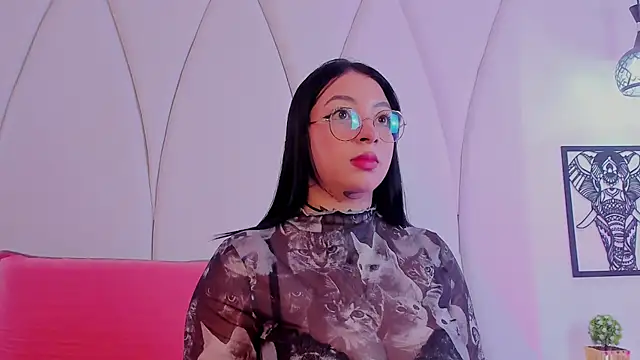 Mila laurent1 online show from 04-17-26, 10:13