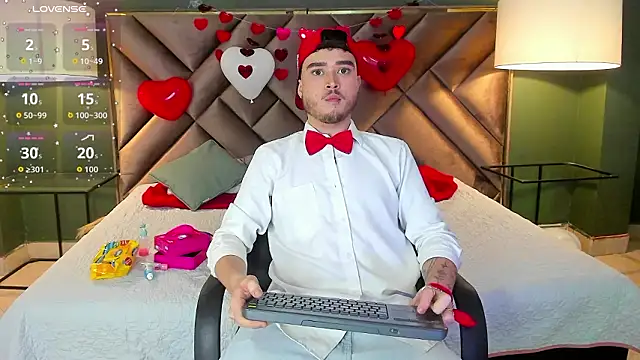 Snapshot of Salvattore_Muller chatting on 02-15-26, 09:11 Salvattore Muller online show from 02-15-26, 09:11