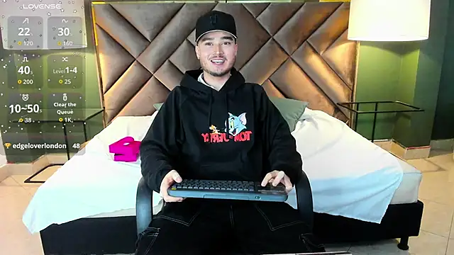 Snapshot of Salvattore_Muller chatting on 02-16-26, 05:53 Salvattore Muller online show from 02-16-26, 05:53