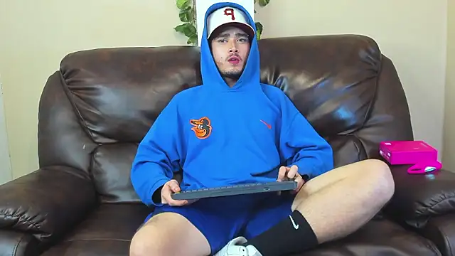 Snapshot of Salvattore_Muller chatting on 02-20-26, 06:26 Salvattore Muller online show from 02-20-26, 06:26