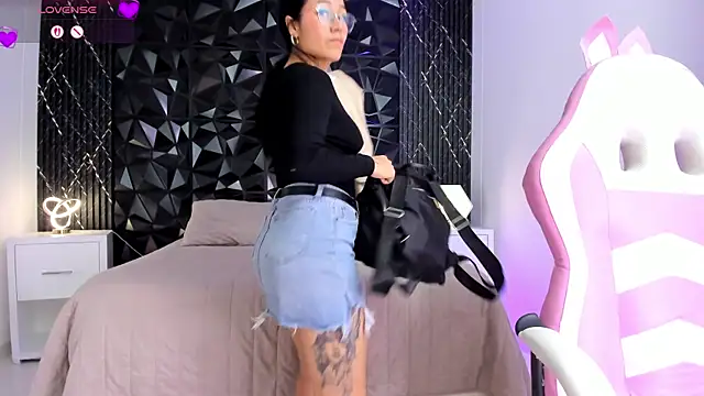 Snapshot of AnaiaClarck chatting on 07-20-26, 03:21 AnaiaClarck online show from 07-20-26, 03:21